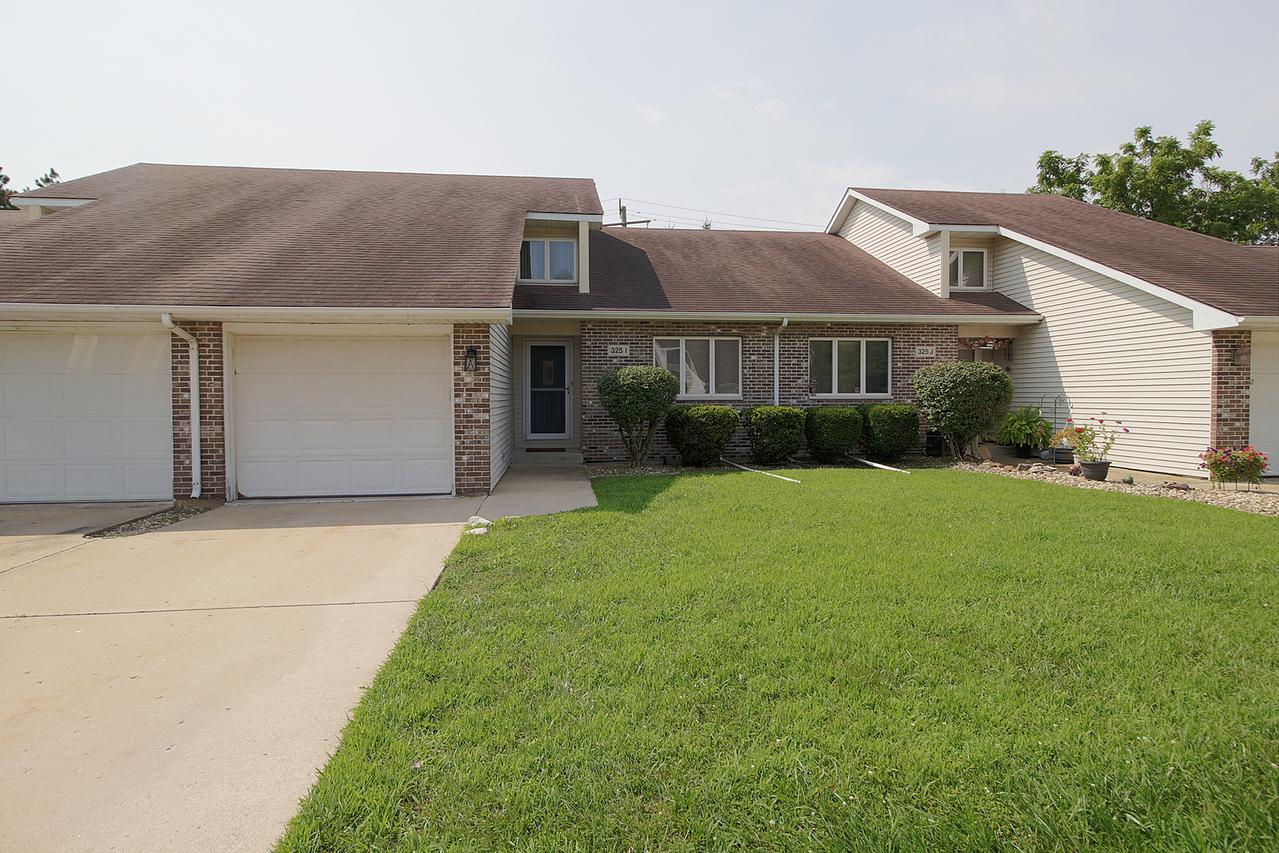 325 Vista Ct. #I, Minooka, IL 60447