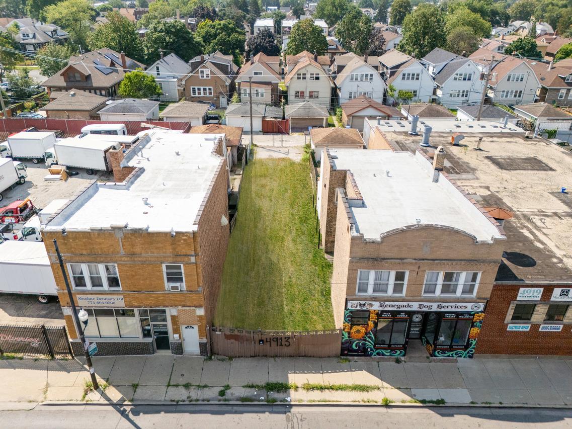 4913 W Diversey Ave., Chicago, IL 60639