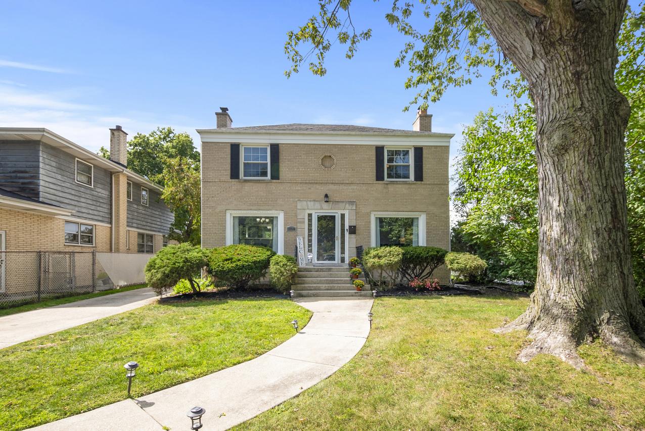 11730 S Oakley Ave., Chicago, IL 60643