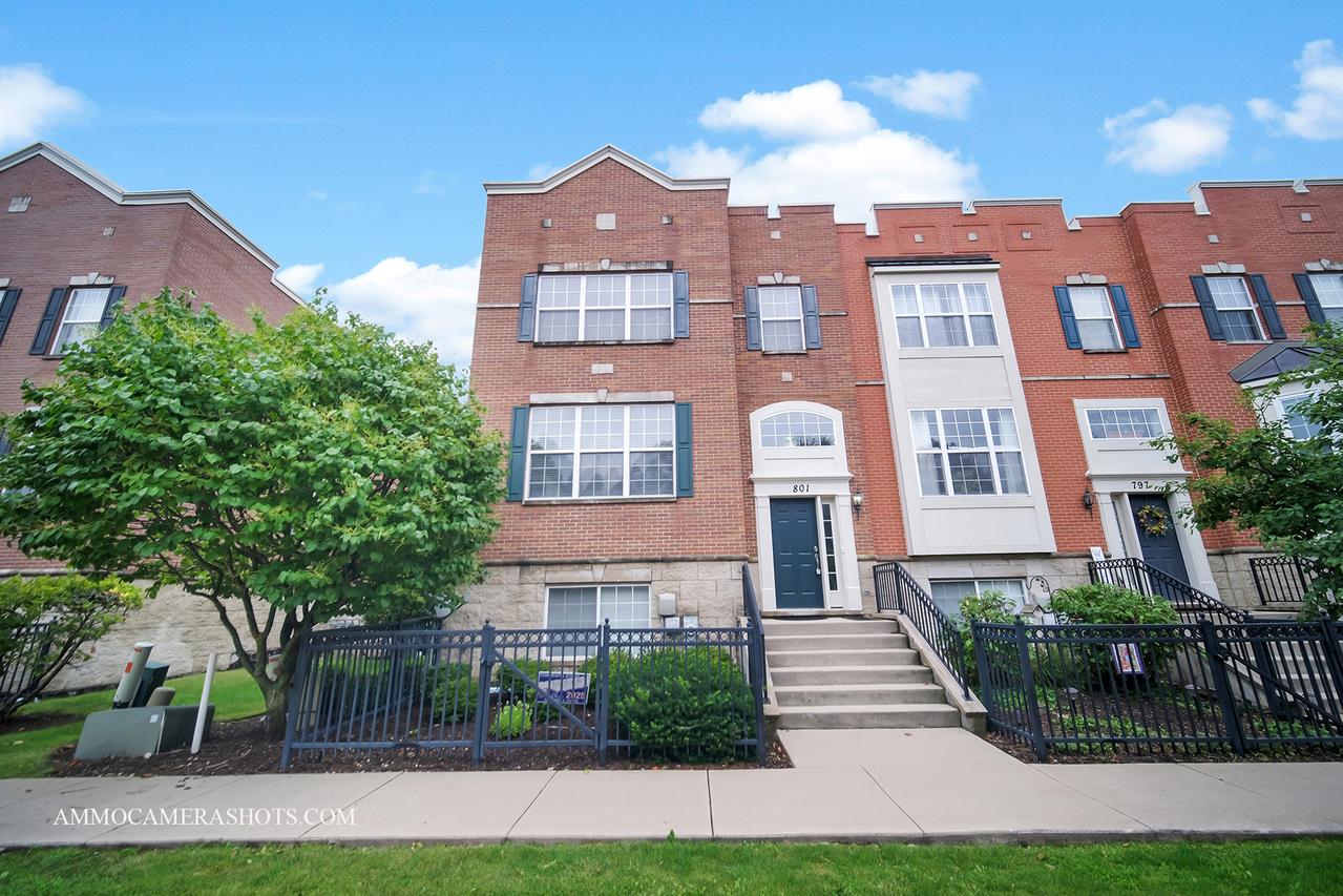 801 Station Blvd., Aurora, IL 60504
