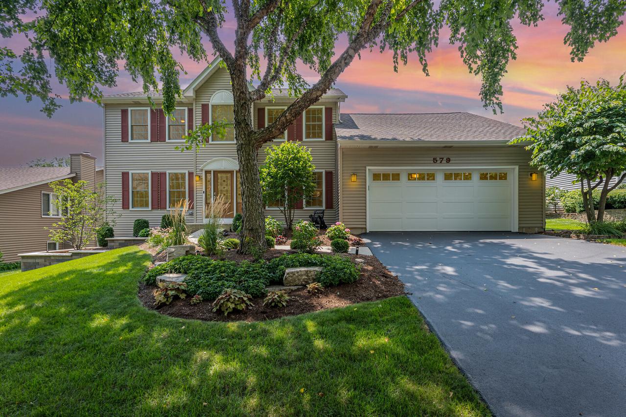 579 Seth St., Bolingbrook, IL 60440