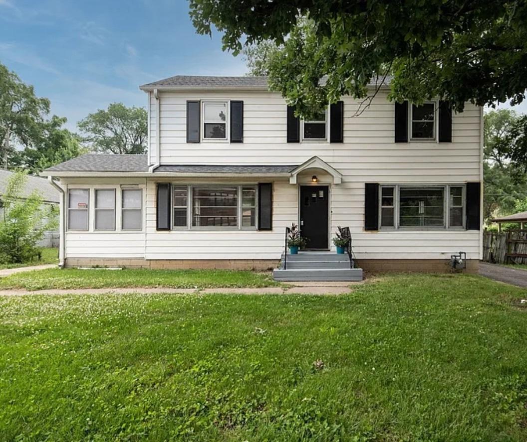 1516 E Washington St., Joliet, IL 60433