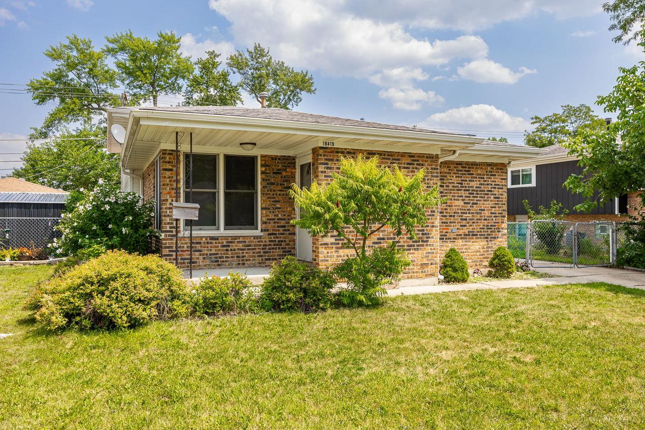 16419 Laura Ln., Oak Forest, IL 60452