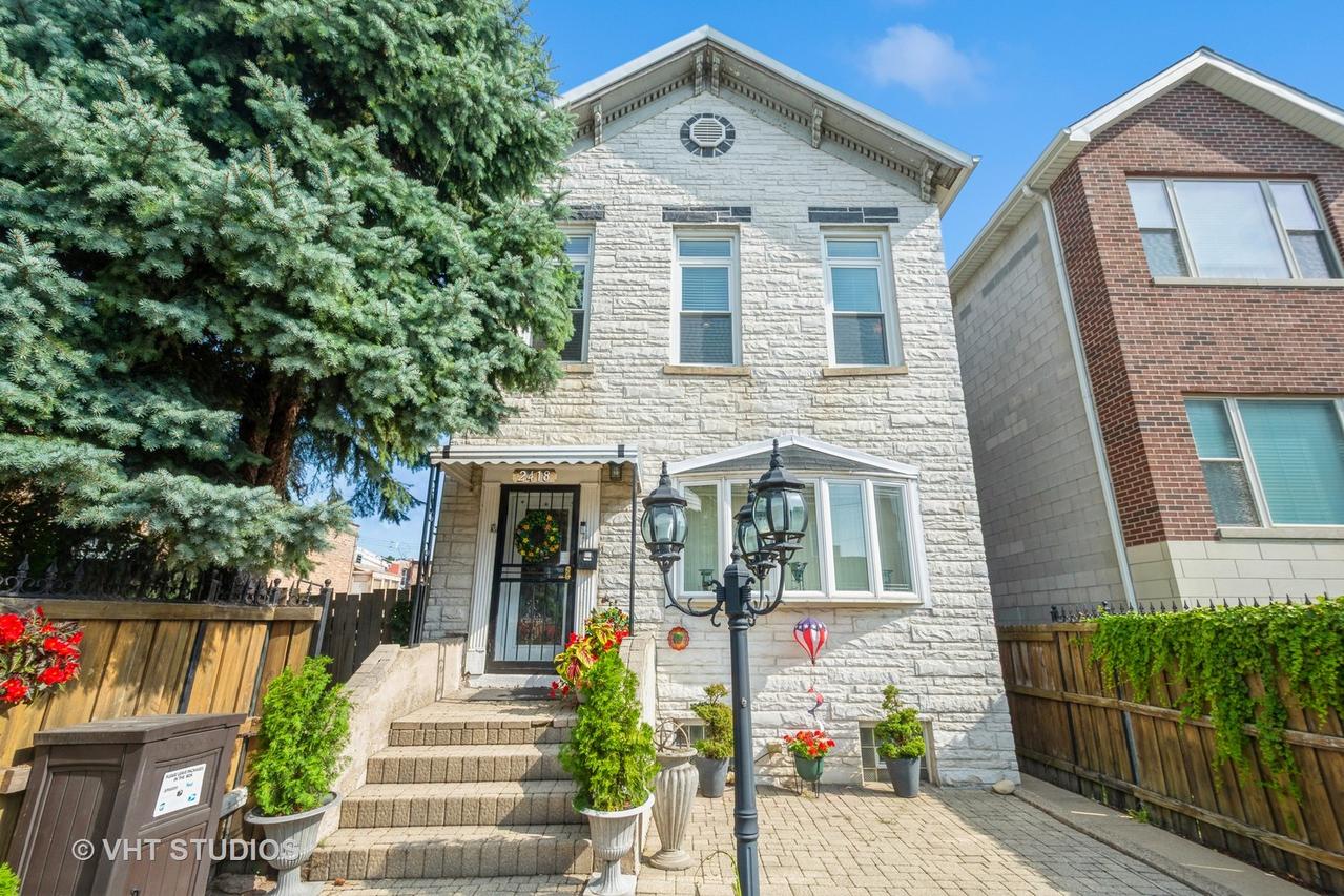 2418 W Arthington St., Chicago, IL 60612