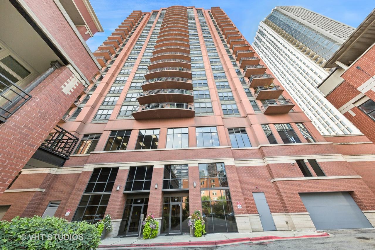 330 N Jefferson St. #602, Chicago, IL 60661