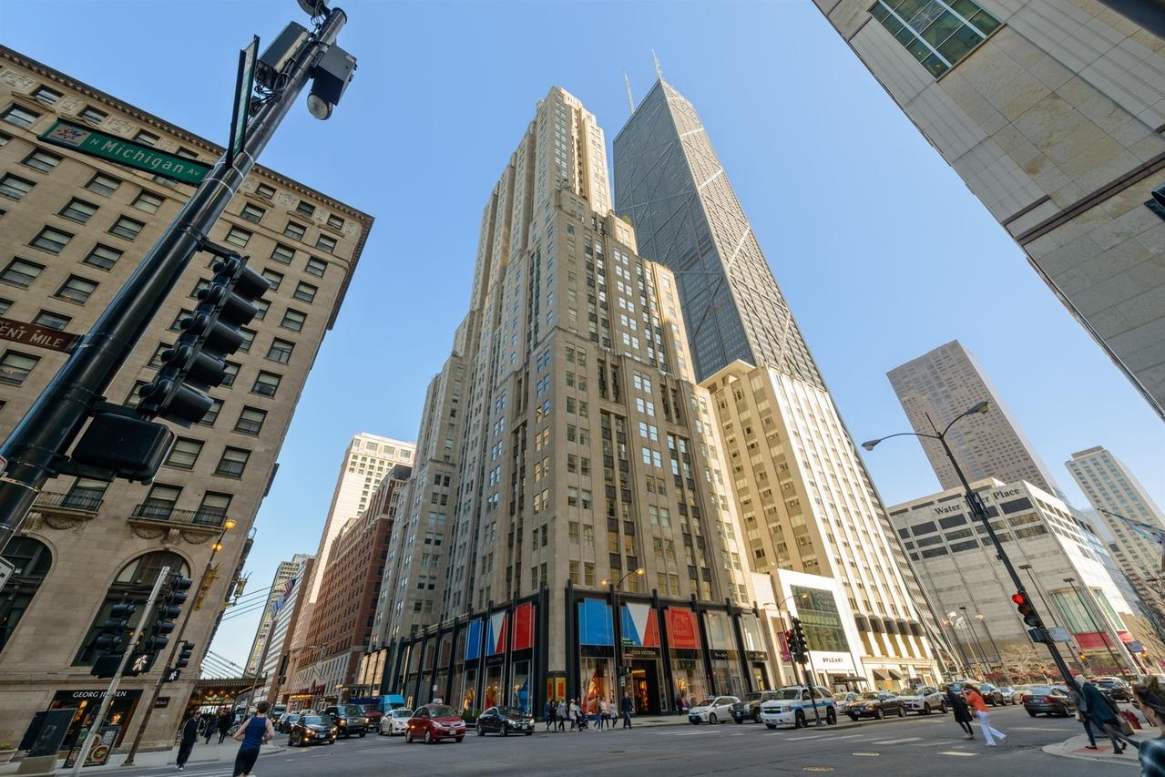159 E Walton Pl. #22A, Chicago, IL 60611
