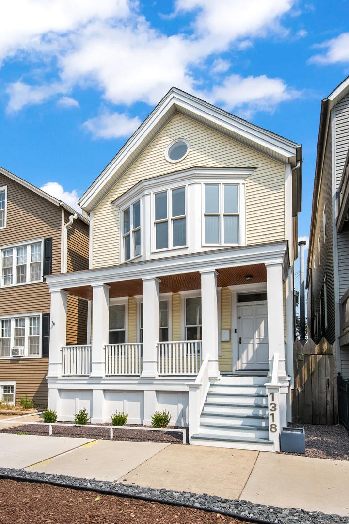 1318 W Schubert Ave., Chicago, IL 60614