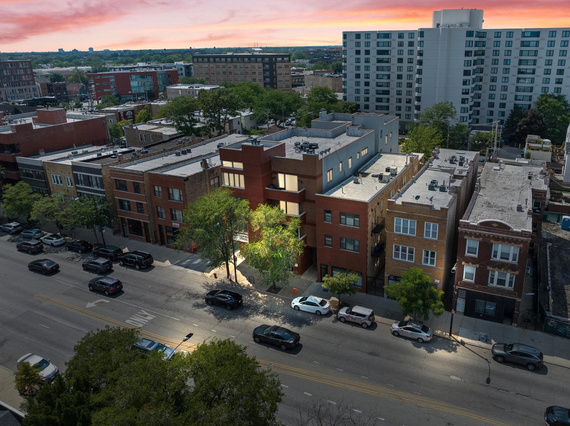2058 N Western Ave. #403, Chicago, IL 60647