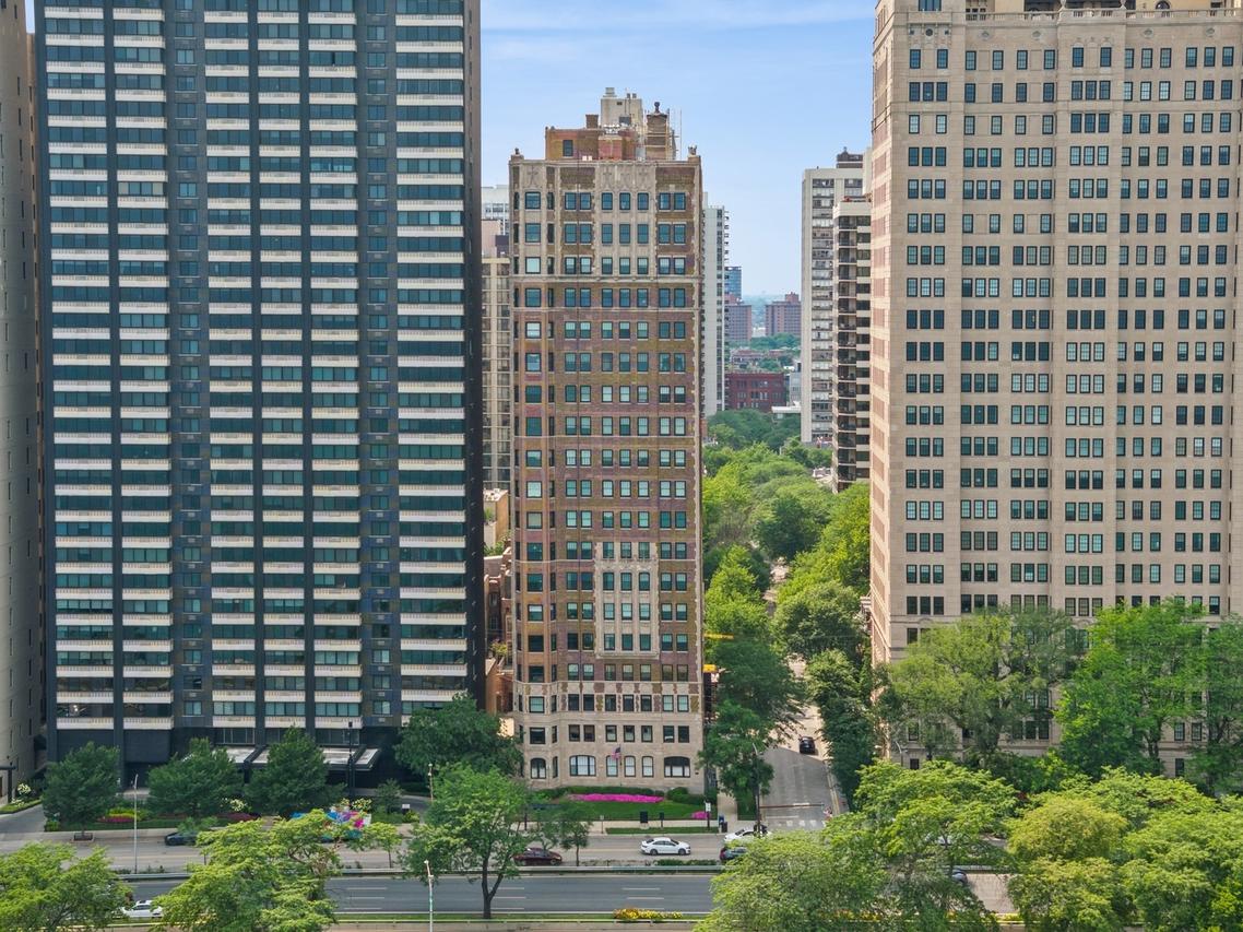 1448 N Lake Shore Dr. #5A, Chicago, IL 60610