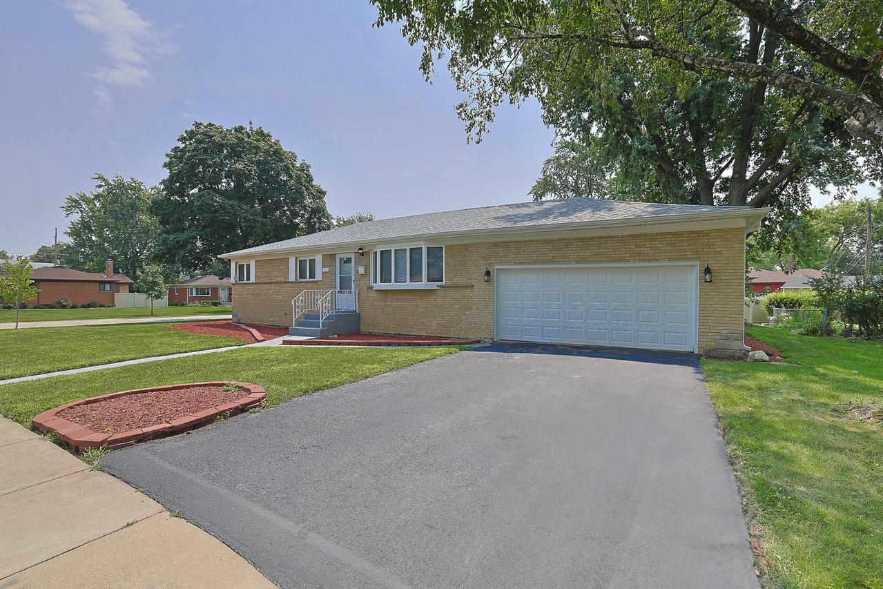 1703 Bonita Ave., Mount Prospect, IL 60056
