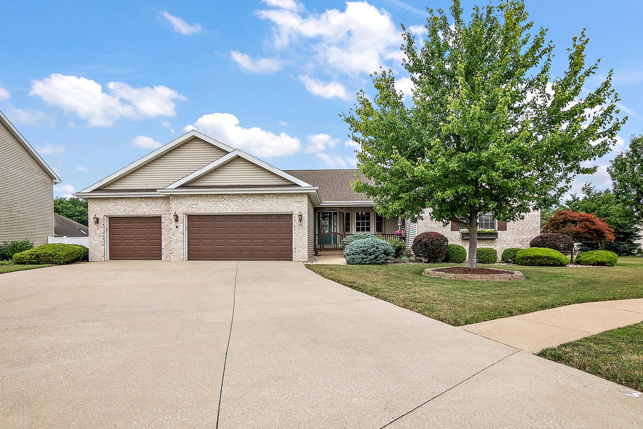551 Beach Ave., Bourbonnais, IL 60914