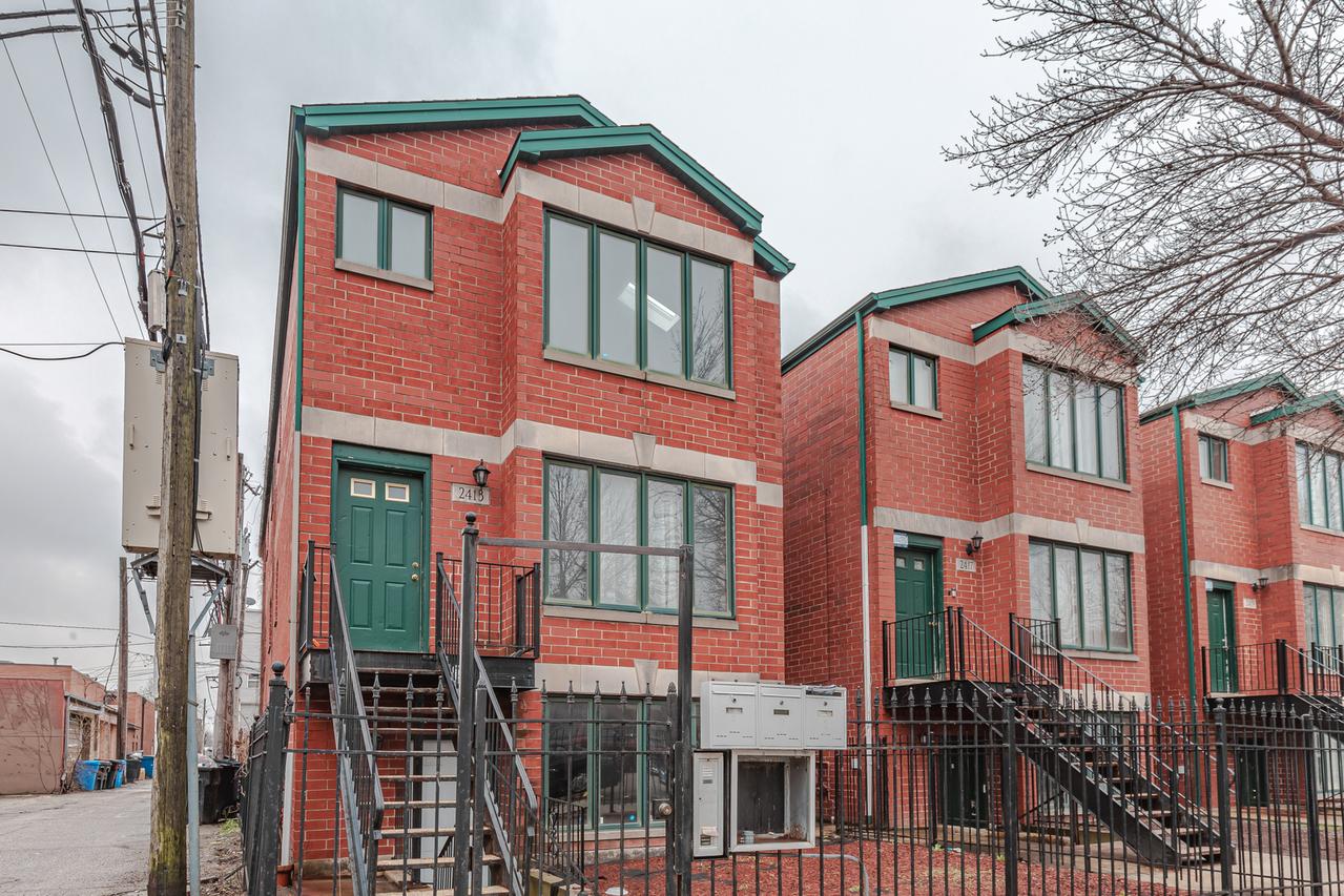 2413 W Taylor St., Chicago, IL 60612