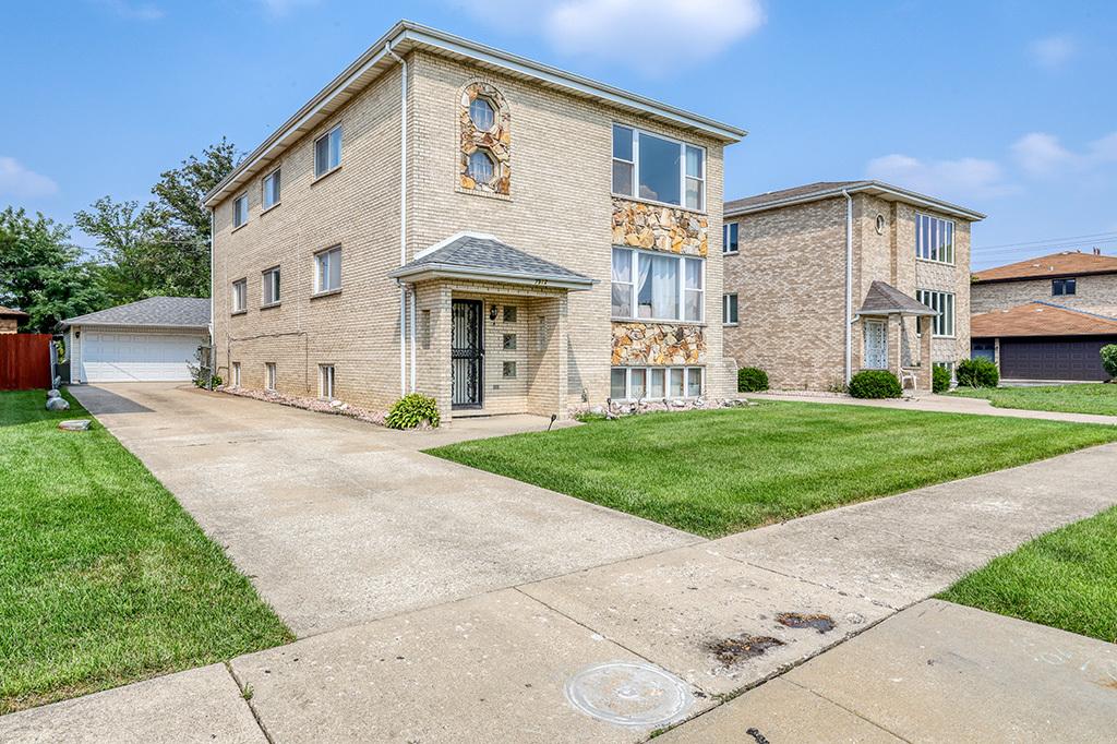 7912 Nordica Ave., Burbank, IL 60459