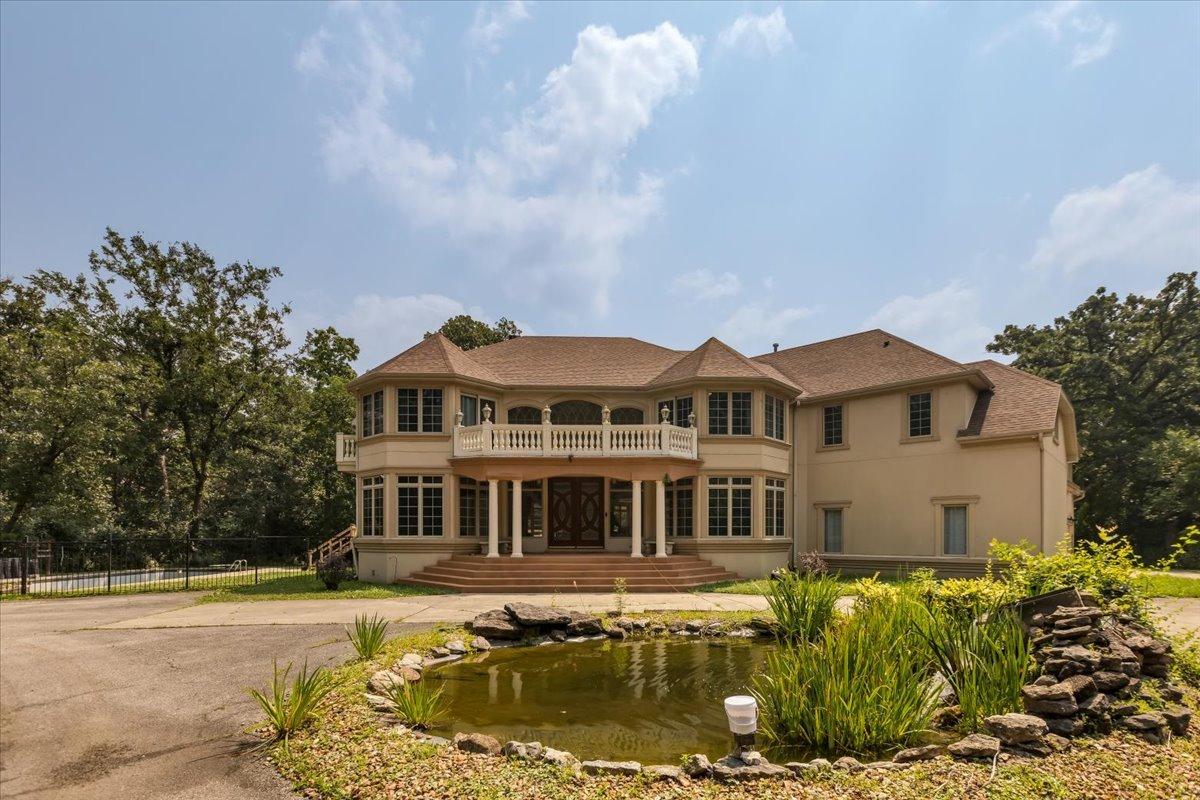 872 Rosedale Ter., Crete, IL 60417