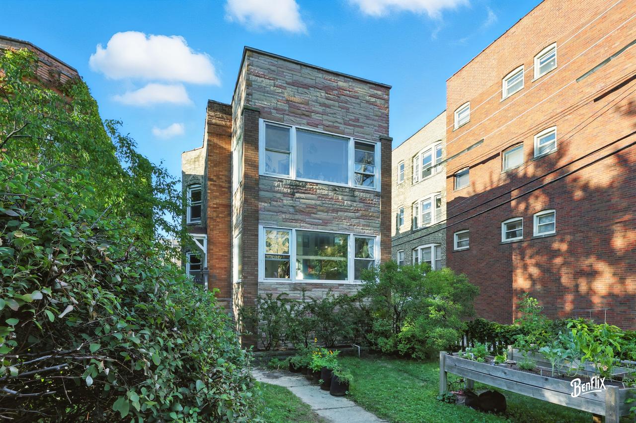 1224 W Lunt Ave., Chicago, IL 60626