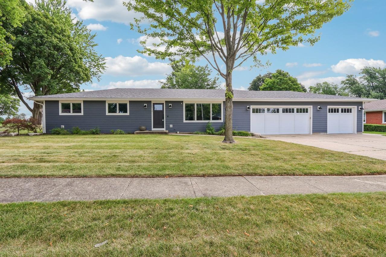 10512 Cindy Jo Ave., Huntley, IL 60142