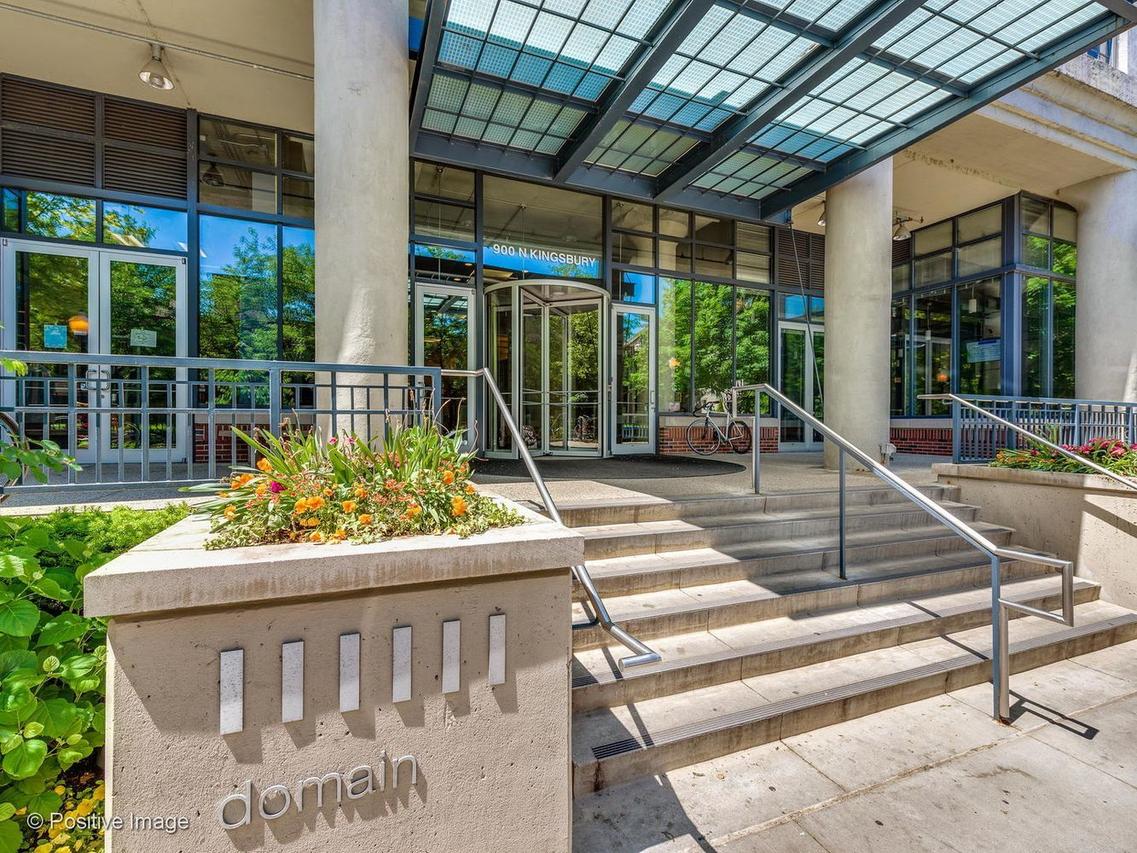 900 N Kingsbury St. #967, Chicago, IL 60610
