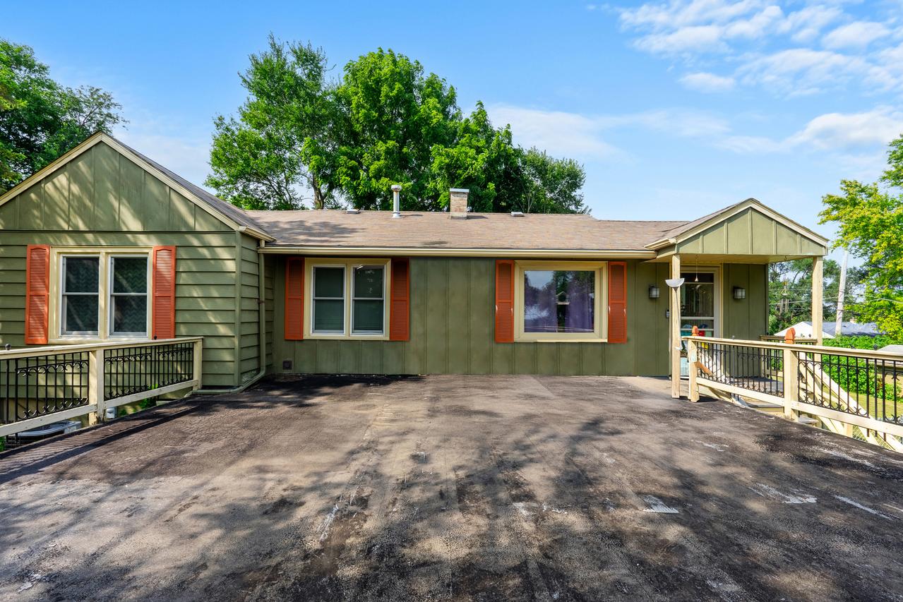8604 Shady Ln., Wonder Lake, IL 60097