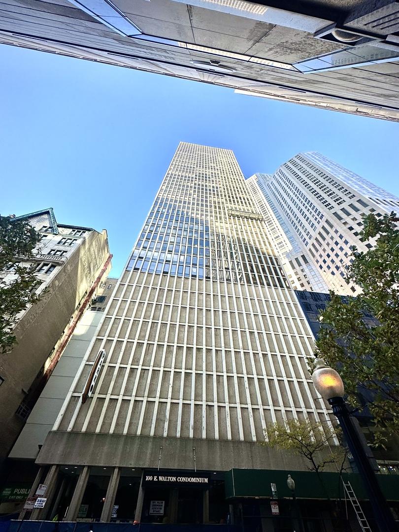 100 E Walton St. #11E, Chicago, IL 60611