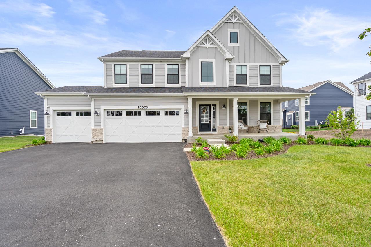 16609 S Silo Bend Dr., Lockport, IL 60441