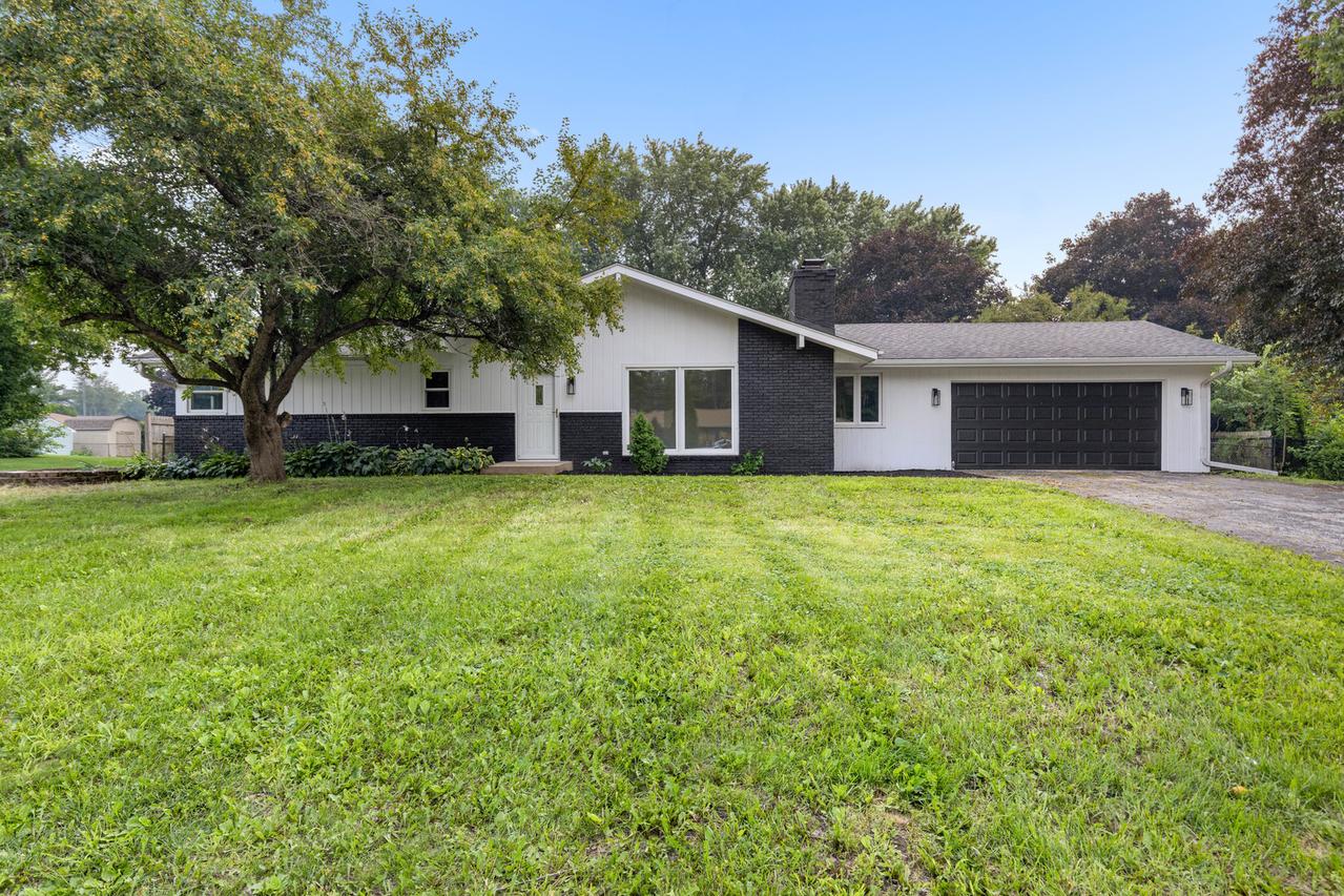 3162 Far Hill Rd., Rockford, IL 61109