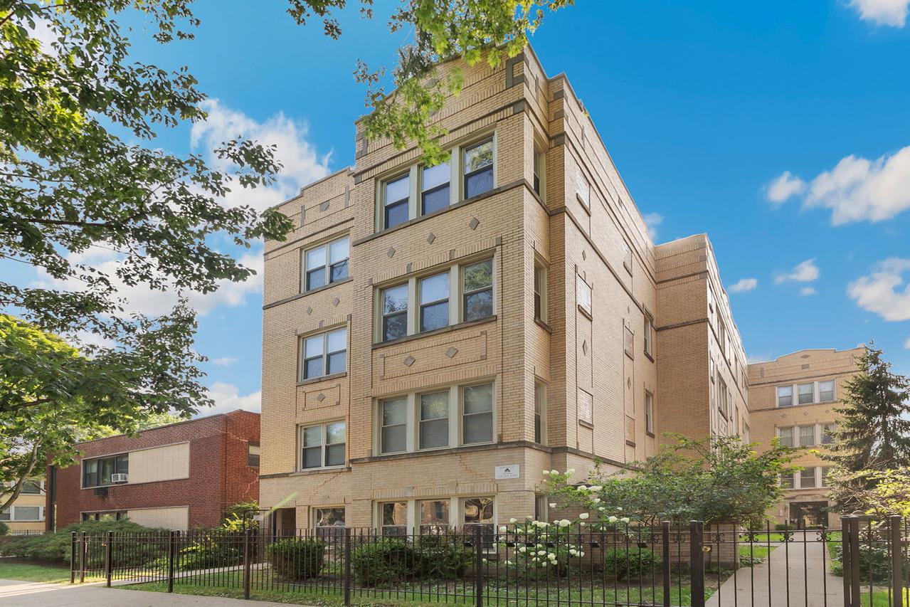 4104 N Mozart St. #1W, Chicago, IL 60618