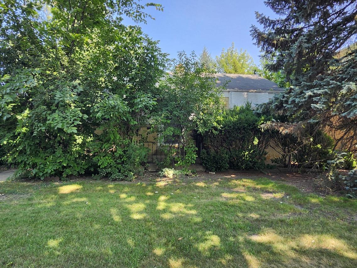 9011 Austin Ave., Morton Grove, IL 60053