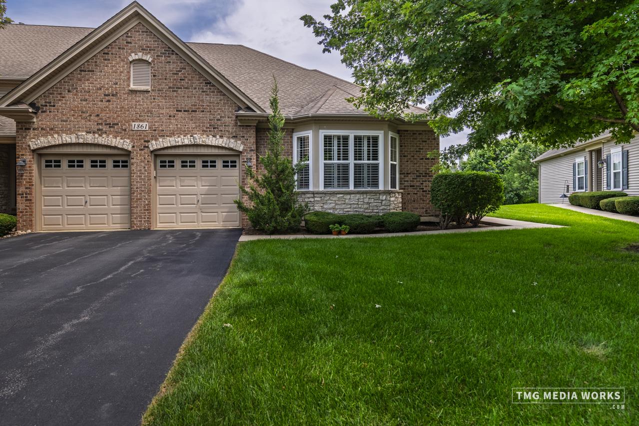 1861 Turtle Creek Dr., Aurora, IL 60503