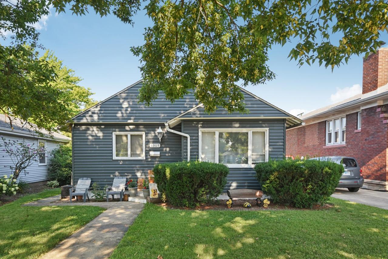 1305 N Raynor Ave., Joliet, IL 60435