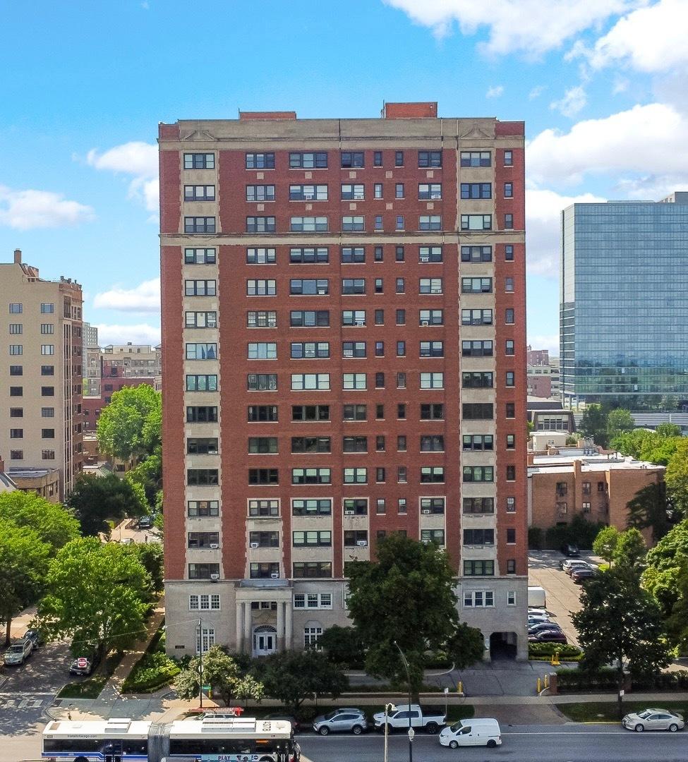 4300 N Marine Dr. #1606, Chicago, IL 60613