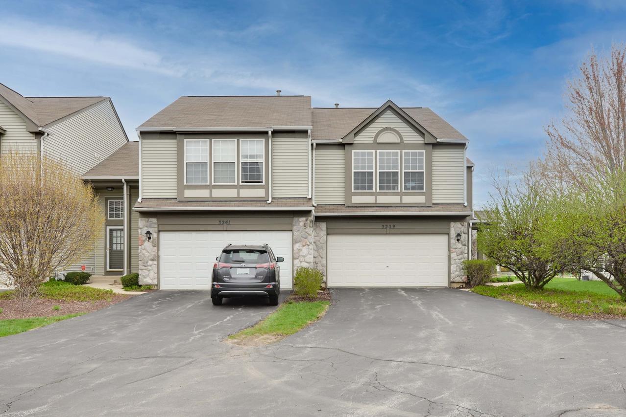 3241 Pennsbury Ct., Aurora, IL 60502