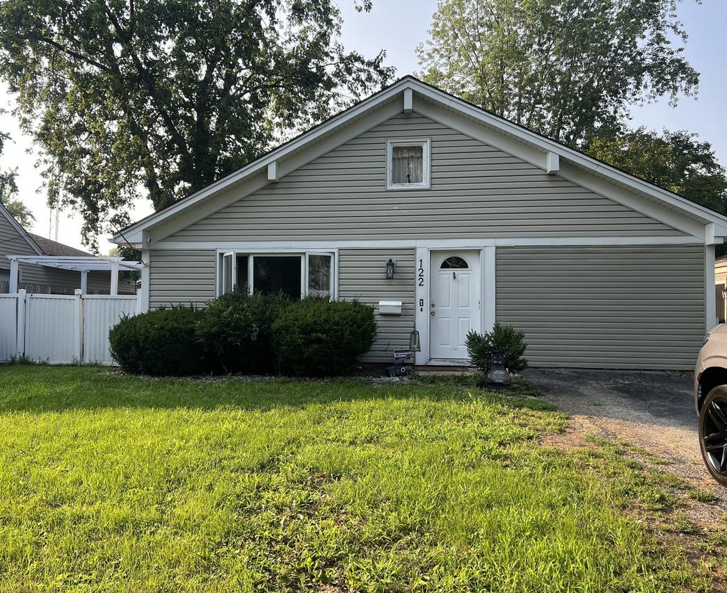 122 Longbeach Rd., Montgomery, IL 60538