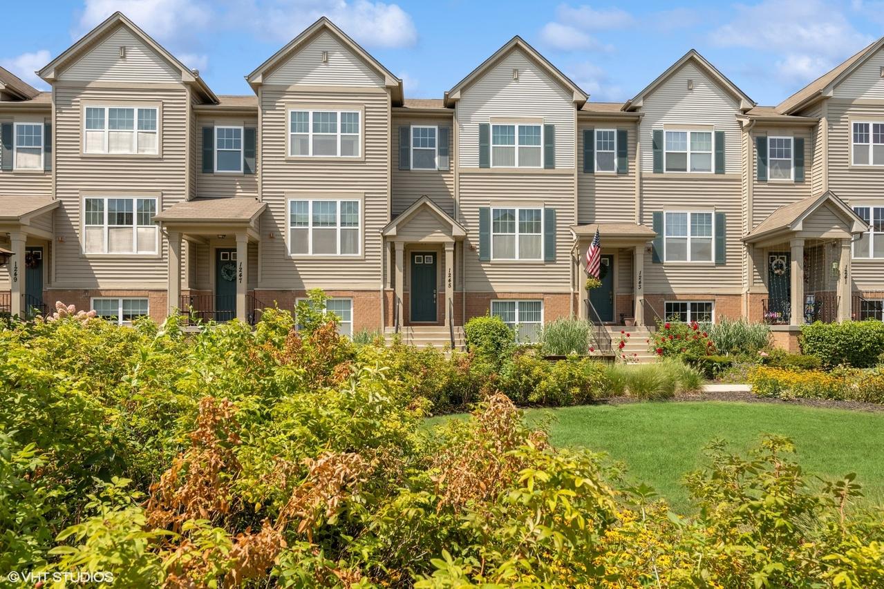 1245 Evergreen Ave., Des Plaines, IL 60016