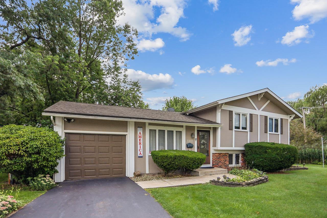 5201 Hawthorne Rd., Oak Forest, IL 60452