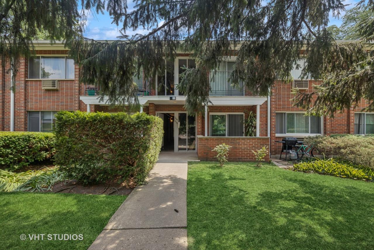 1154 Osterman Ave. #A, Deerfield, IL 60015