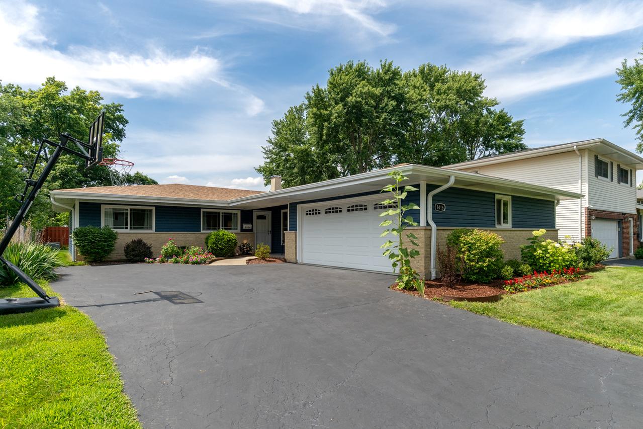 1416 June Ln., Lombard, IL 60148