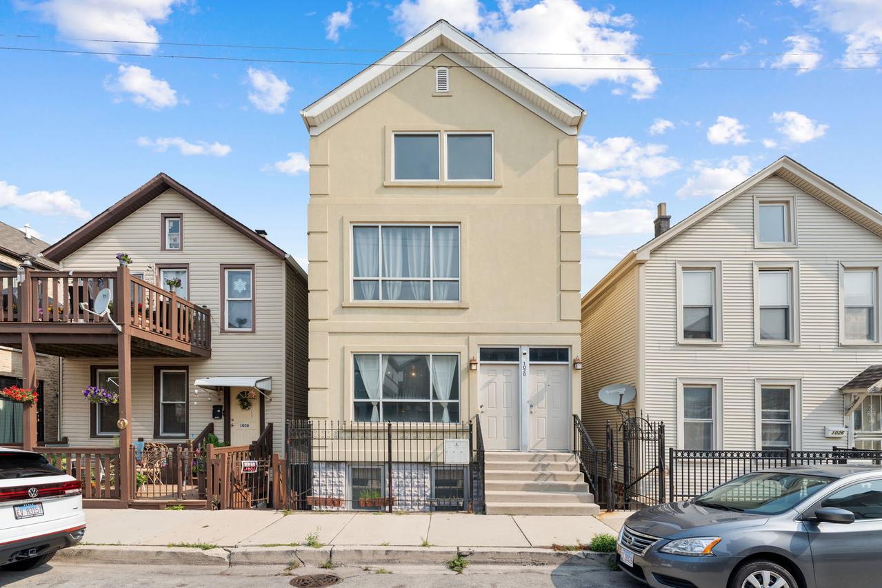 1028 W 20th Pl. #1, Chicago, IL 60608