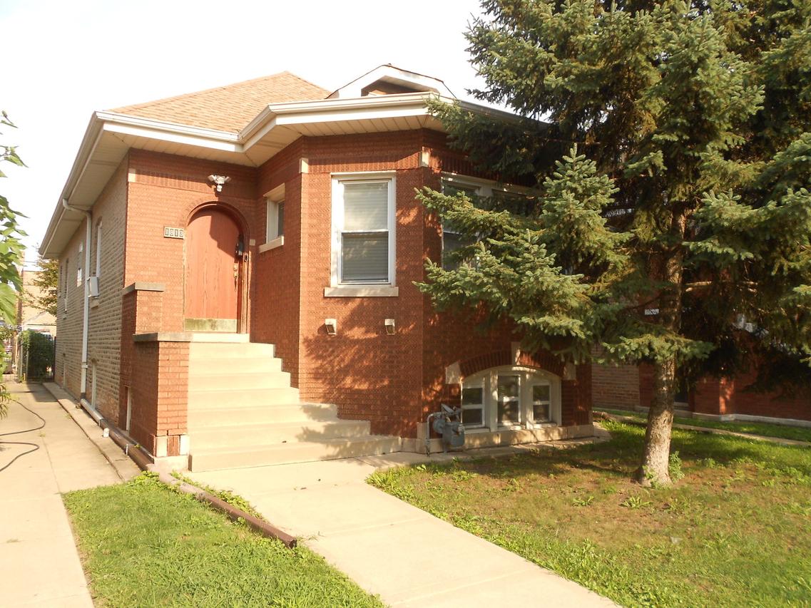 1813 S 59th Ave., Cicero, IL 60804