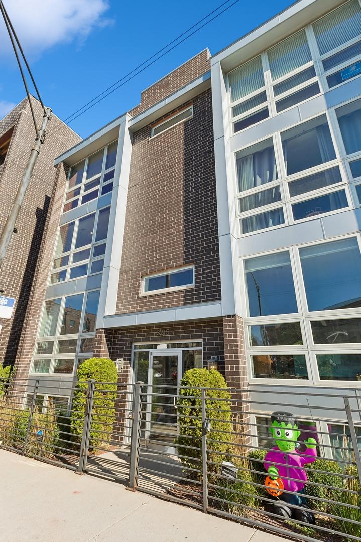 3215 N Elston Ave. #2N, Chicago, IL 60618