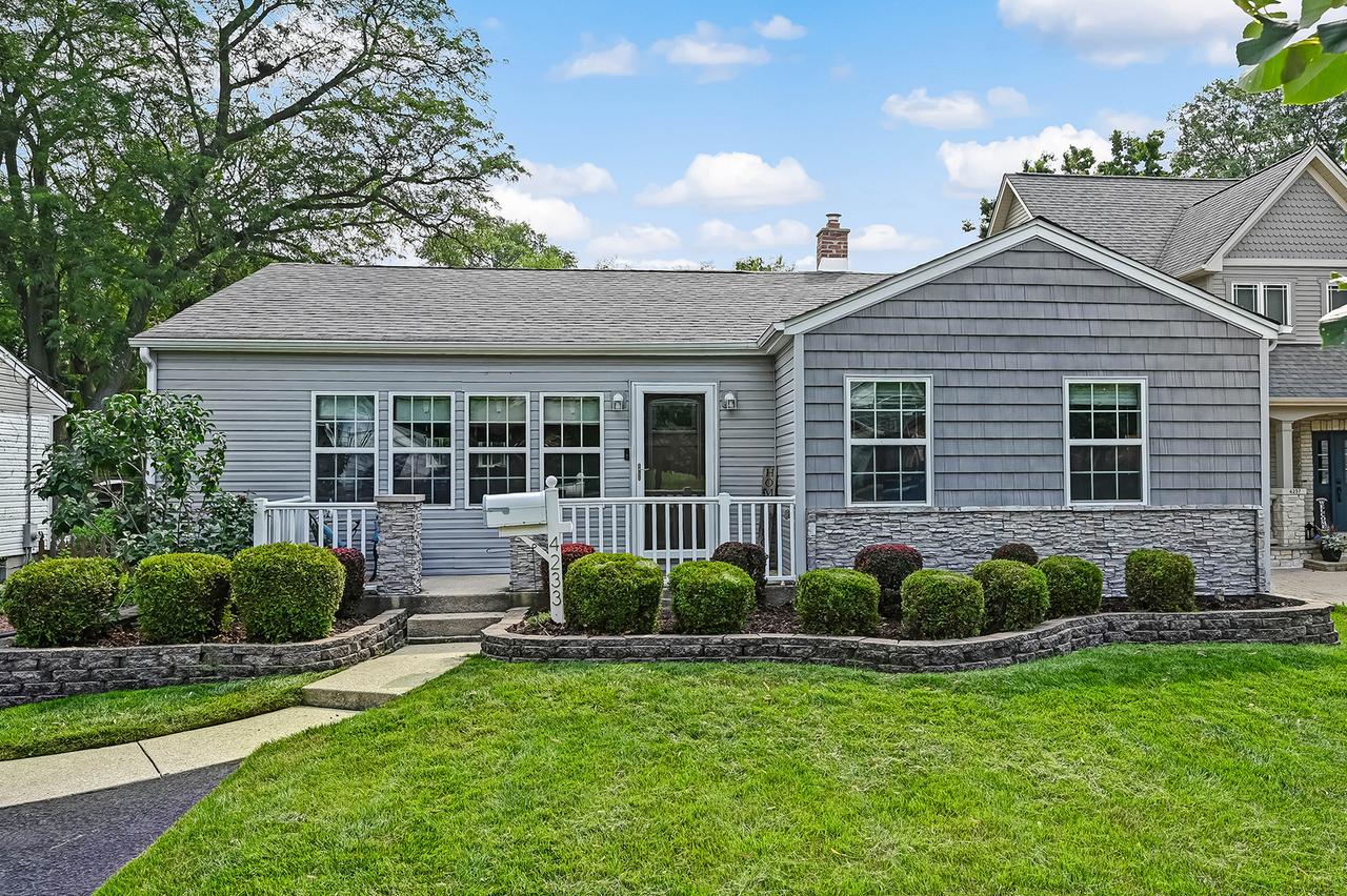 4233 Washington St., Downers Grove, IL 60515