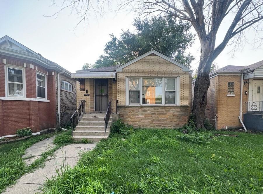 7704 S Honore St., Chicago, IL 60620