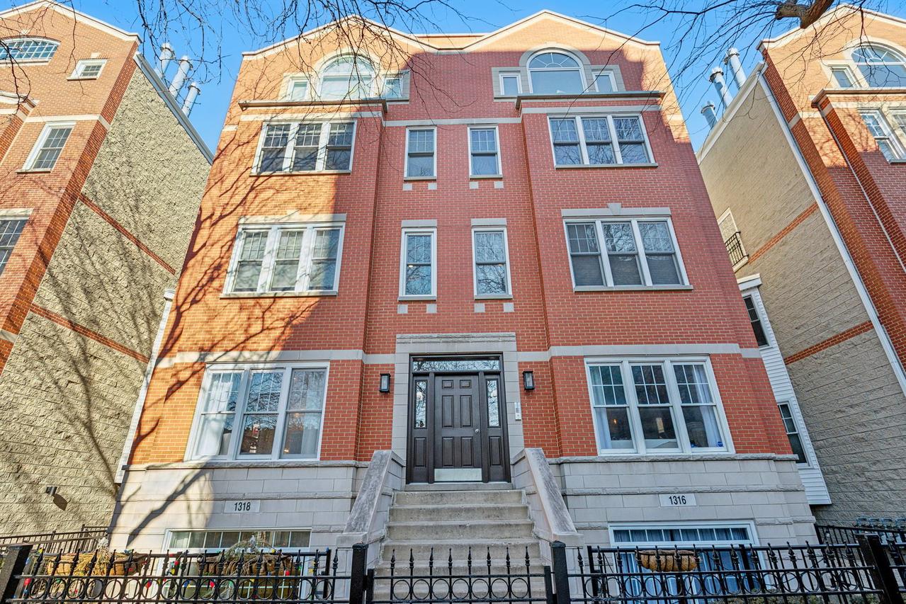 1318 W Fletcher St. #1W, Chicago, IL 60657