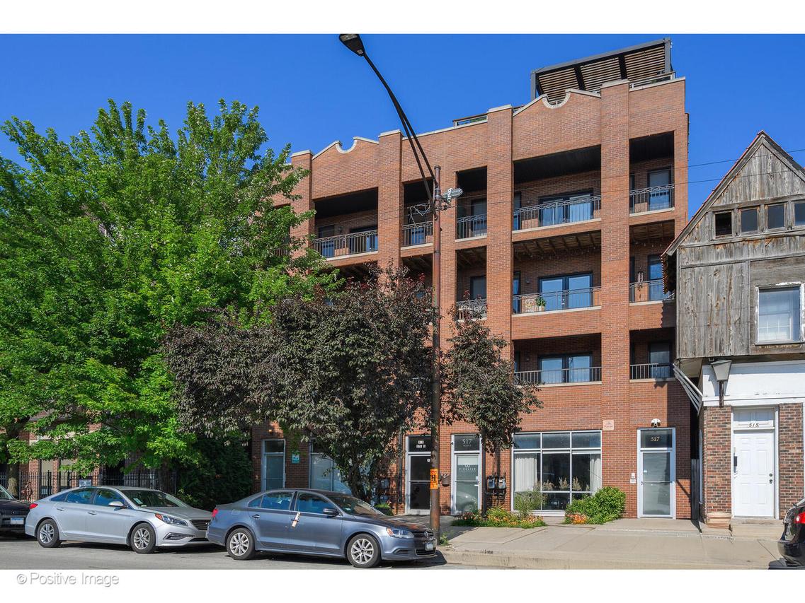 517 N Racine Ave. #2, Chicago, IL 60642
