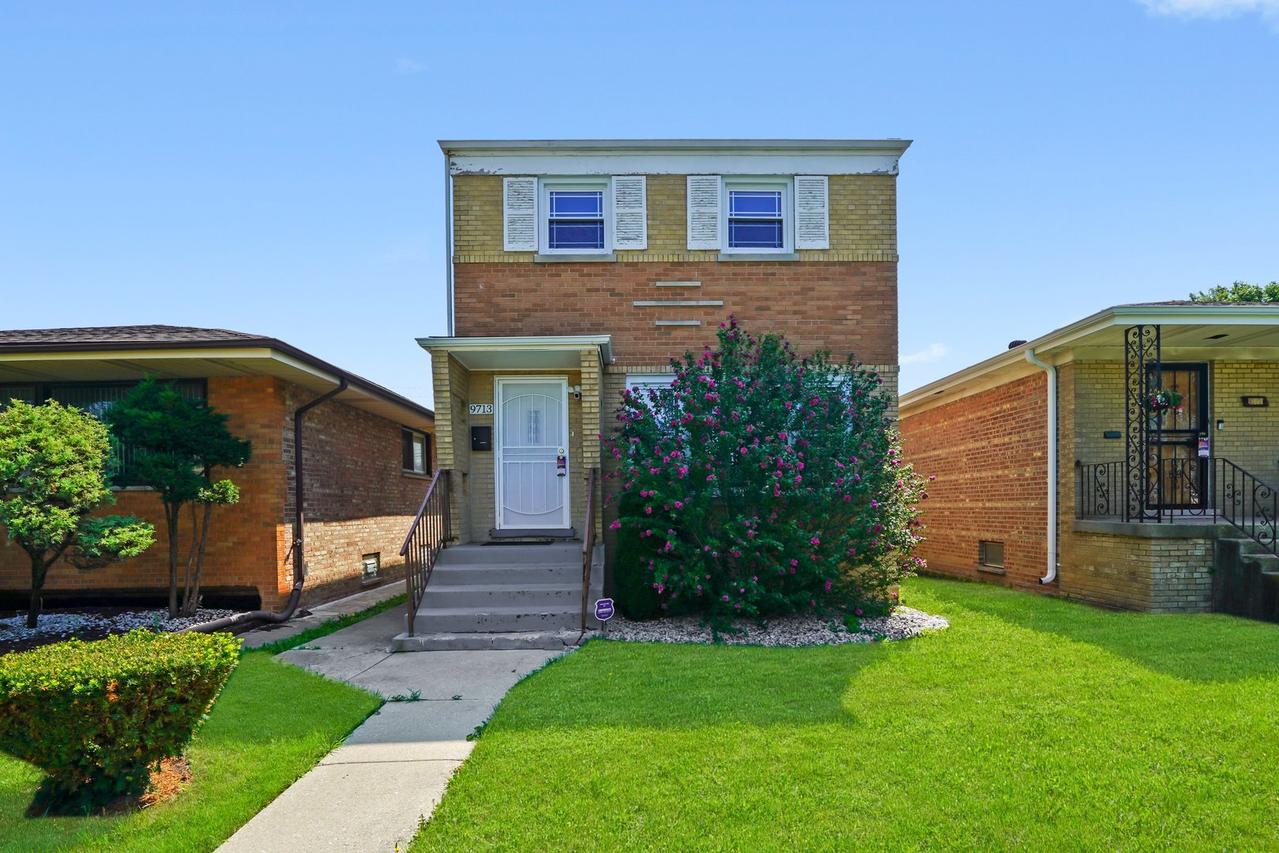 9713 S Yale Ave., Chicago, IL 60628