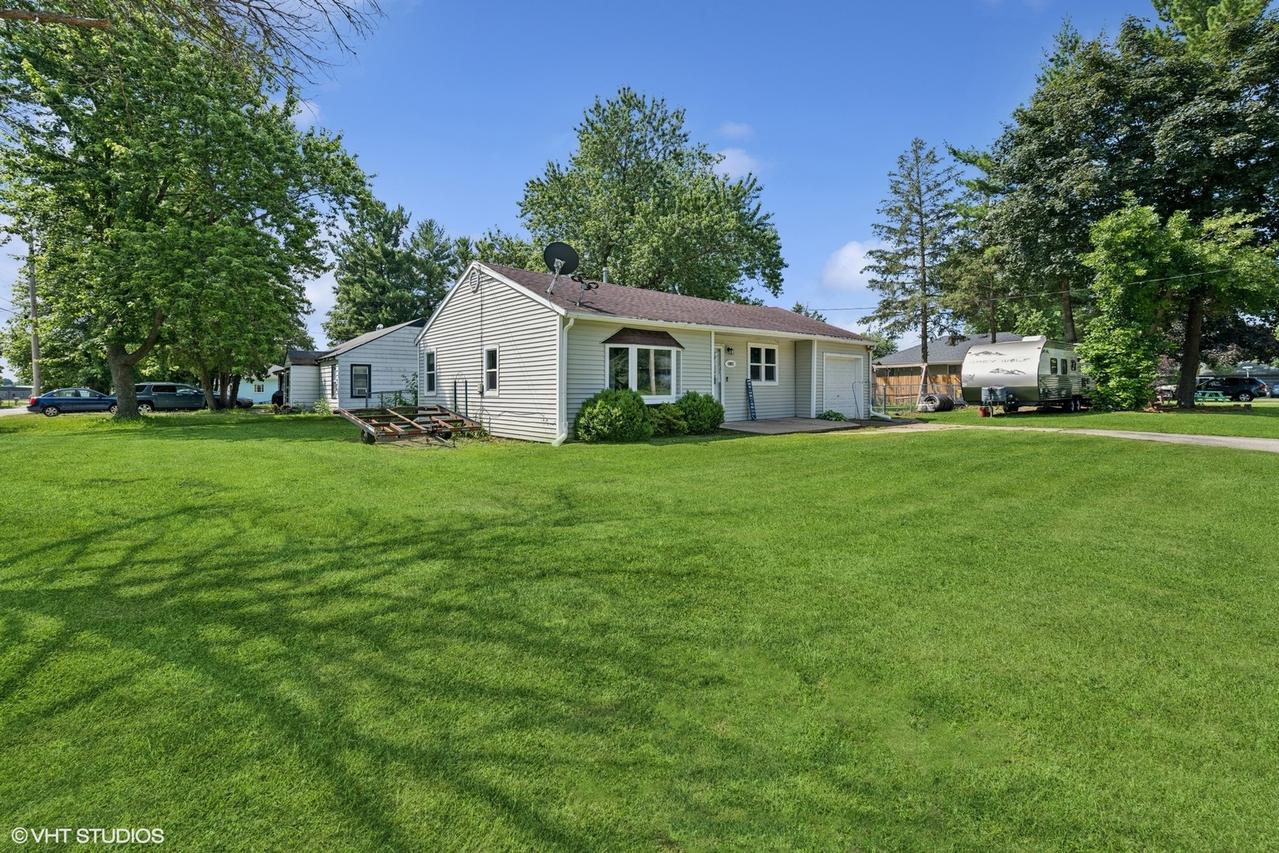 1923 Barbara Ln., South Beloit, IL 61080