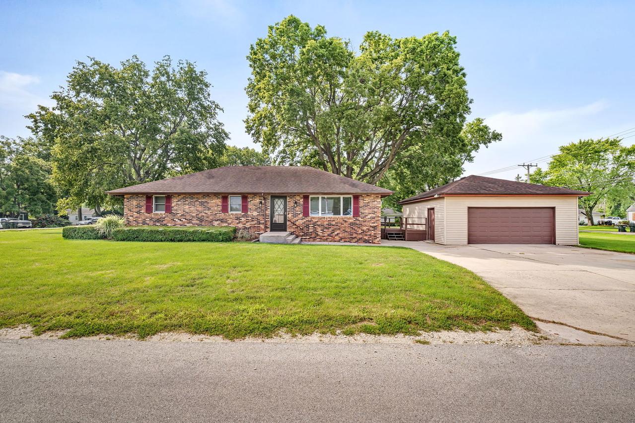 25254 S Fryer St., Channahon, IL 60410