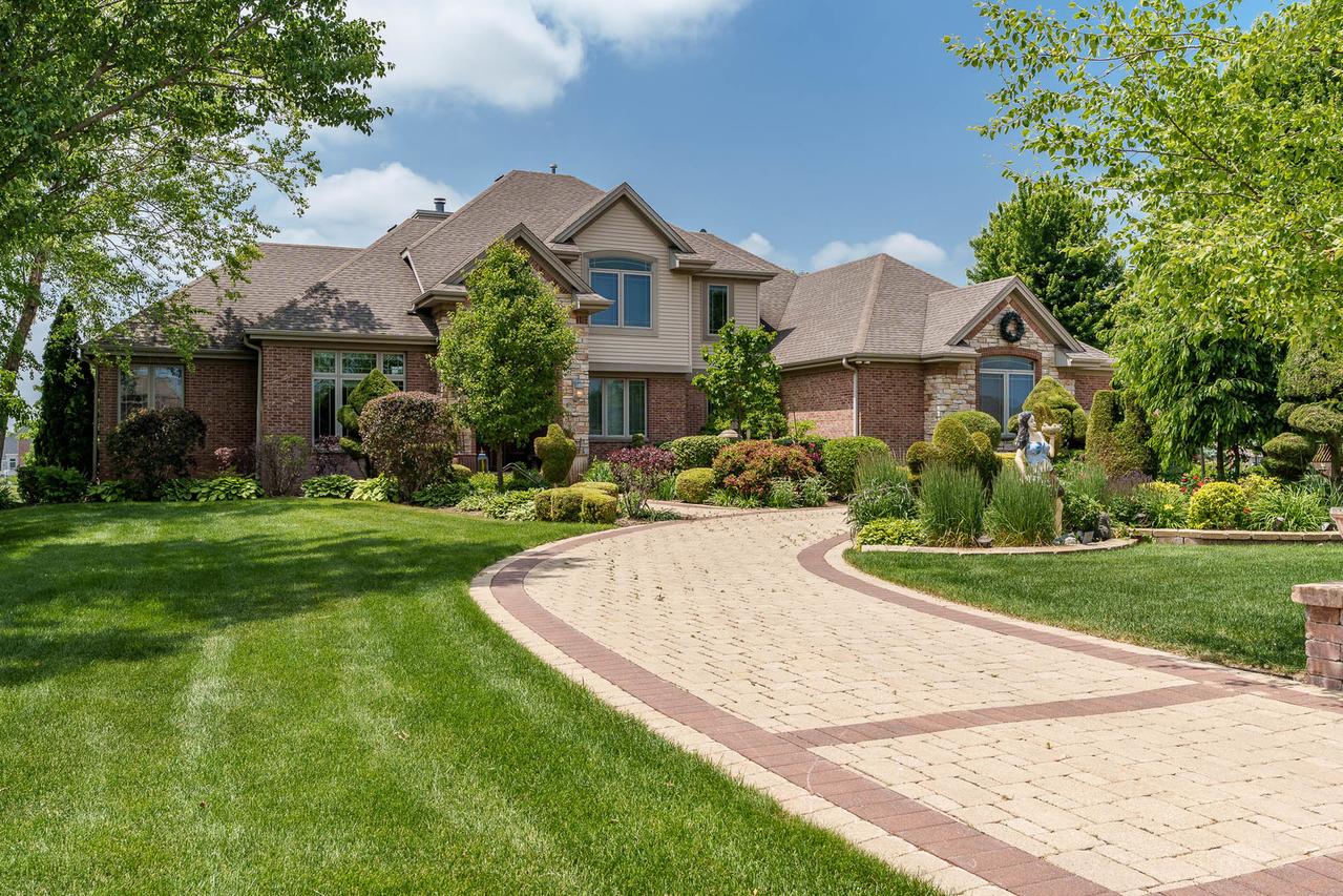 128 Titleist Tr., Poplar Grove, IL 61065
