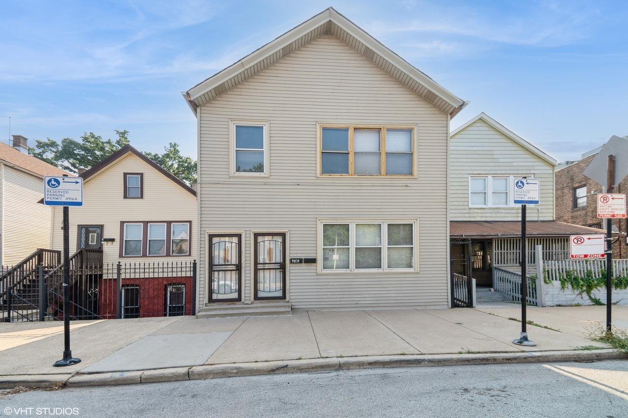 9039 S Brandon Ave., Chicago, IL 60617