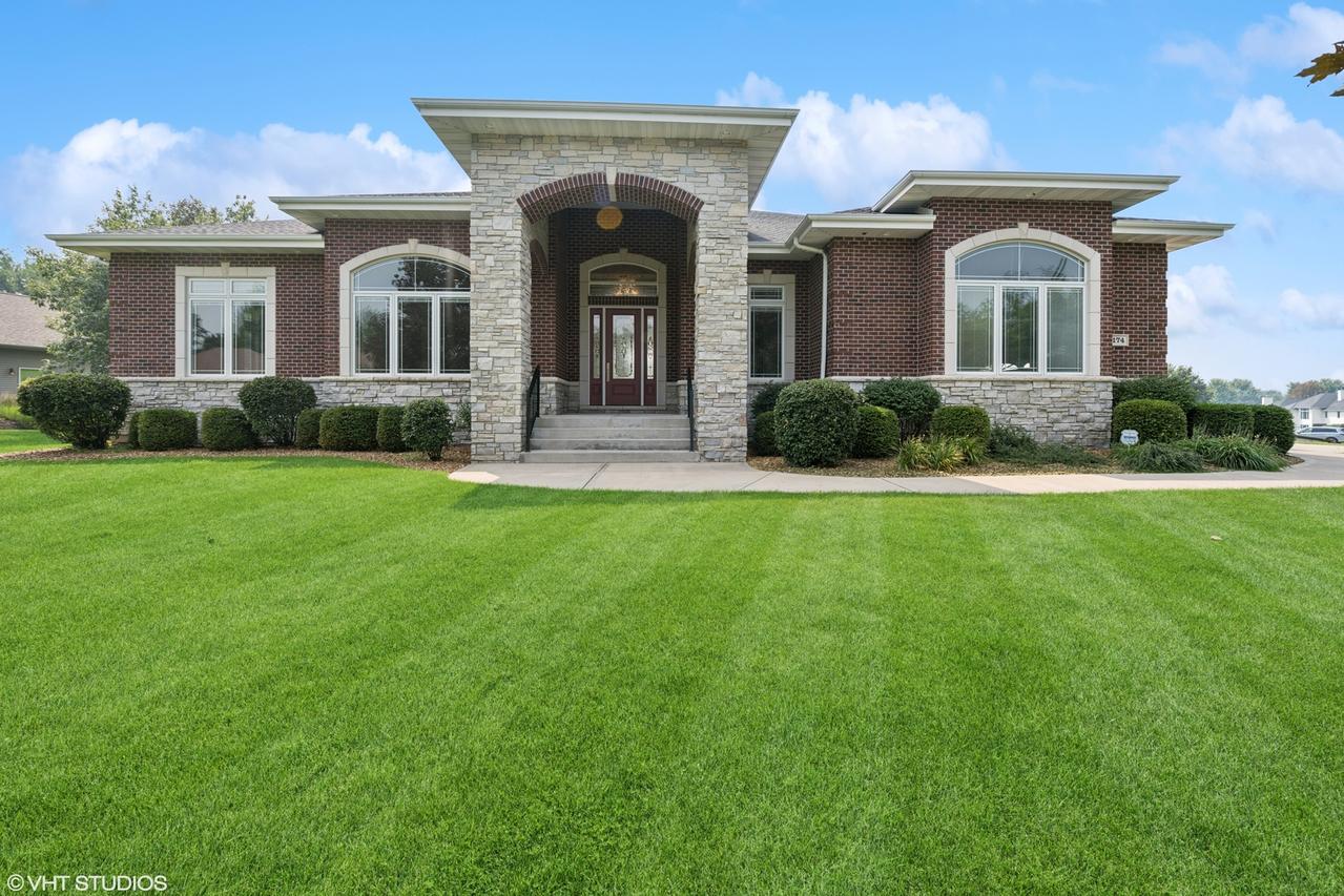 174 Titleist Tr., Poplar Grove, IL 61065