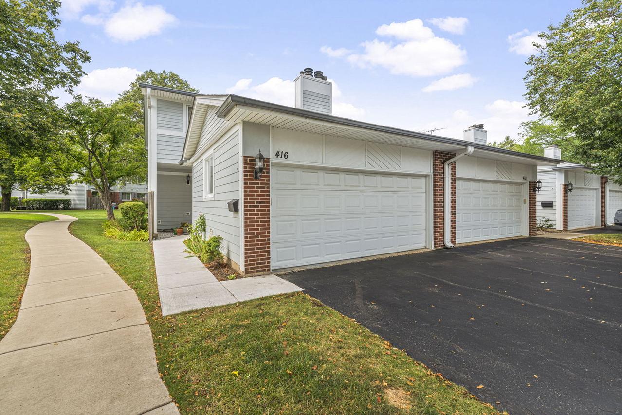 416 Swallow Ln., Deerfield, IL 60015